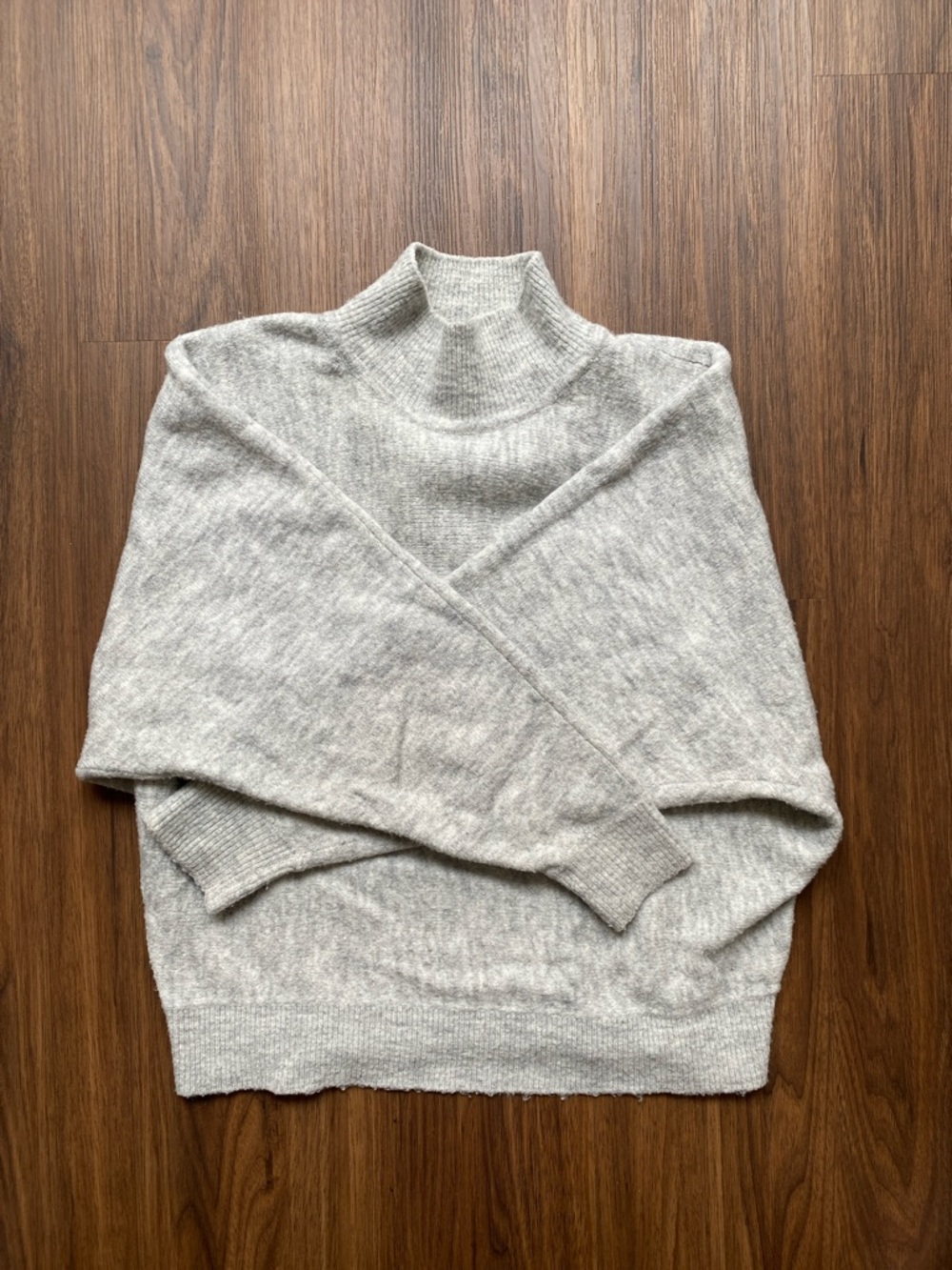 H&M Grey Mock Neck Turtleneck Knit Sweater Size S